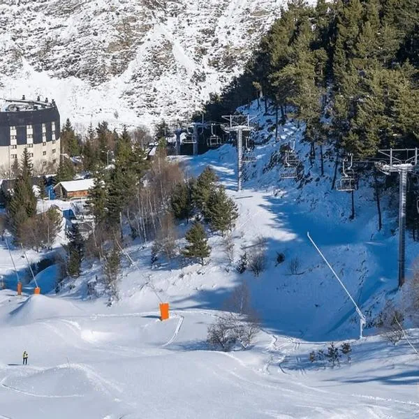 Hotel Or Blanc, hotel v mestu Espot