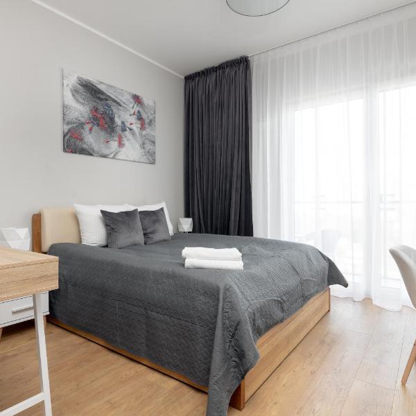 Wola Chic Silver Studio by BookingHost, Varsovie
