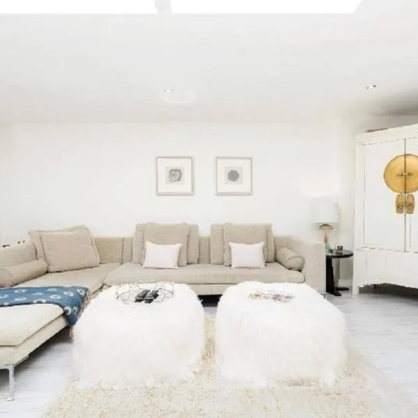 Cotswolds Lodge in Minster Lovell, hotel in Minster Lovell