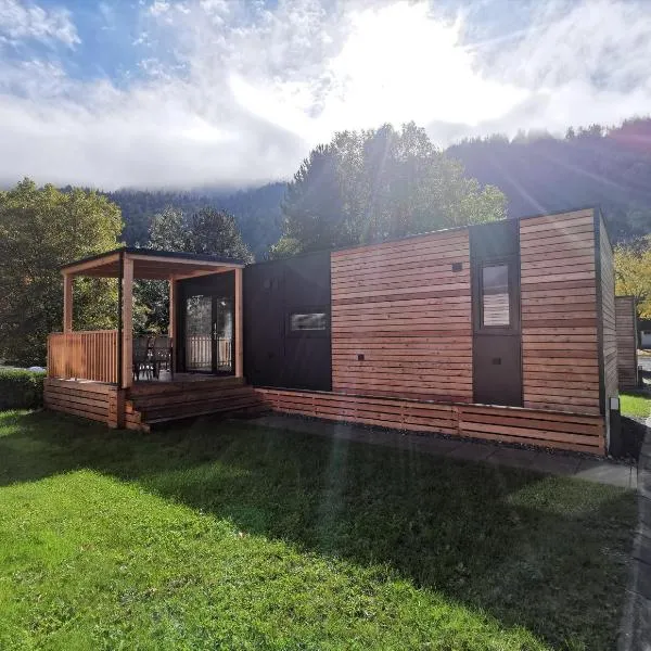 Seecamping Berghof - Mobilheime, hotel in Landskron