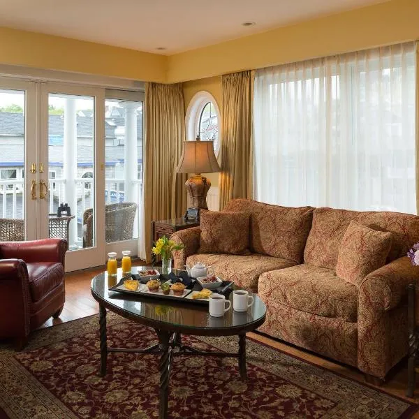 Grand Harbor Inn、カムデンのホテル