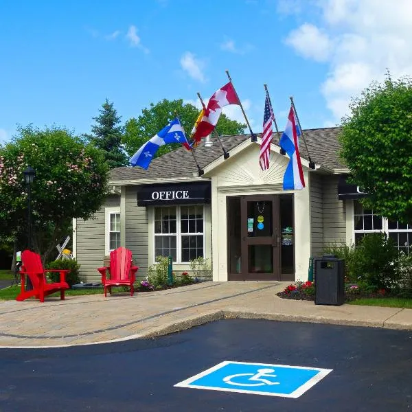 Amsterdam Inn & Suites Sussex, מלון בסאסקס