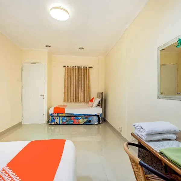 OYO 3148 Sofia Homestay Syariah, ξενοδοχείο σε Μπογκόρ