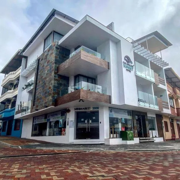Galapagos Sunset Hotel，位于巴克里索莫雷诺港的酒店