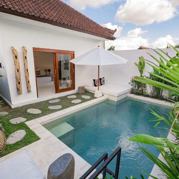 Luxury 2 bedrooms villa Putih Pererenan