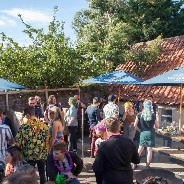 The Crown Guest House, hôtel à East Linton