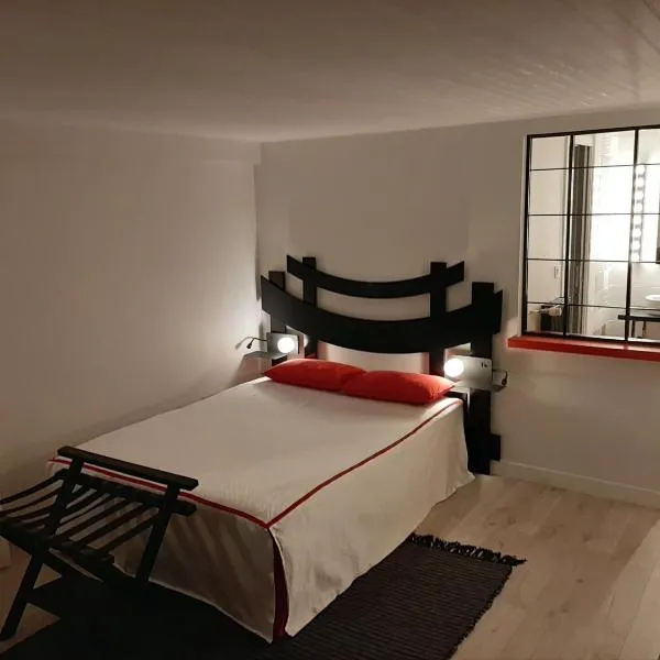 SAKURA, hotel v destinaci Fontaine-le-Comte