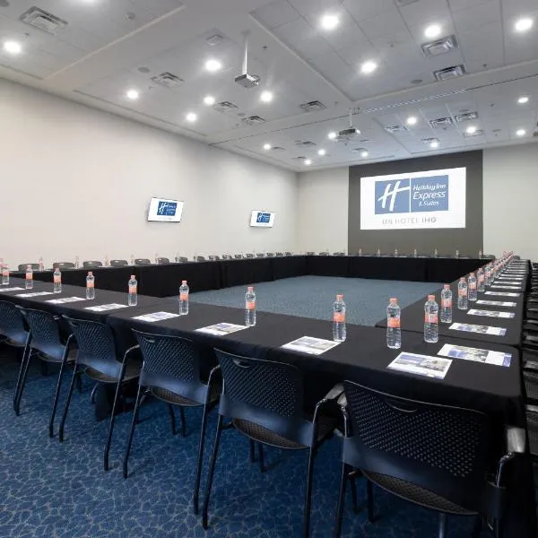 Holiday Inn Express Hotel & Suites Hermosillo by IHG, hotel i Hermosillo