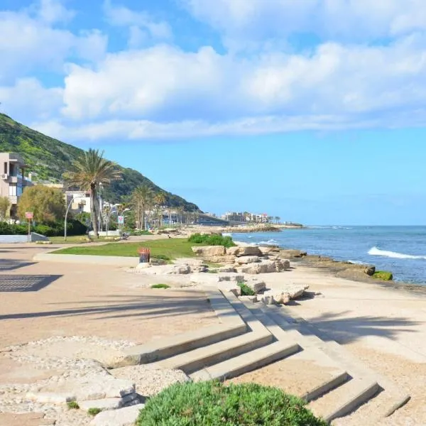 Domus Bat Galim Hotel, khách sạn ở Haifa