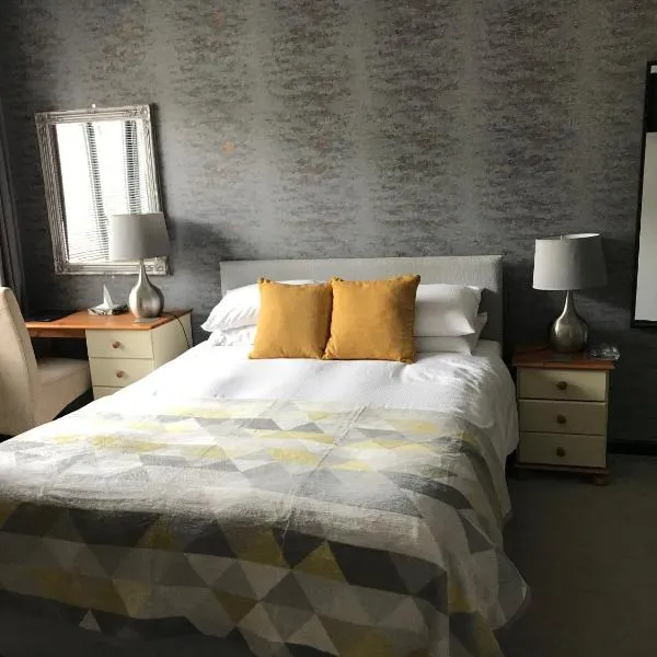 Rooms @ Number Six, hotel in Oakham