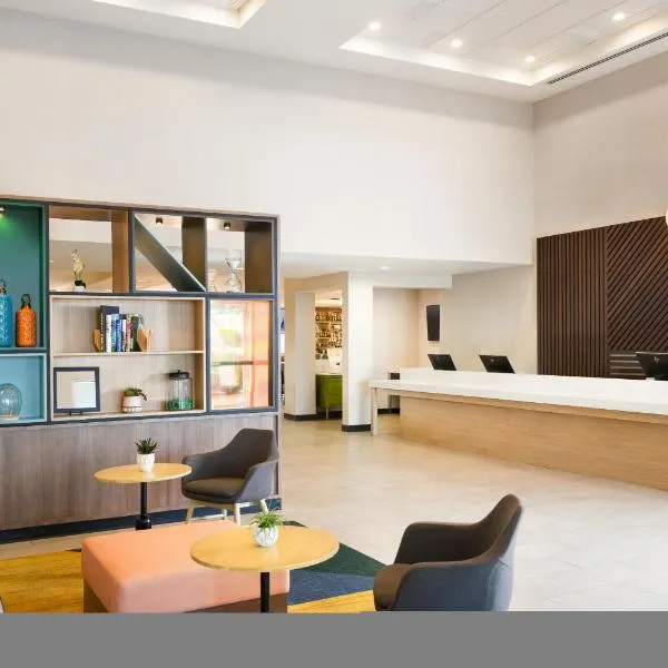 Holiday Inn & Suites Oakland - Airport by IHG, hotell i Oakland