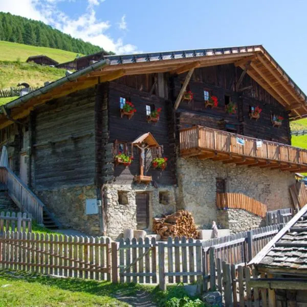 Untervernatsch Fewo Enzian, hotel di Senales