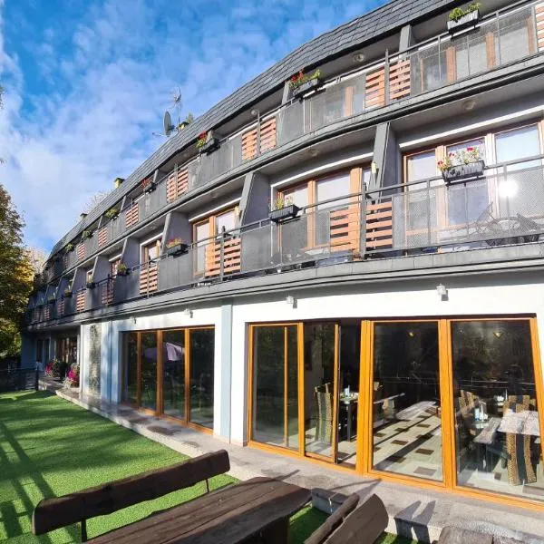 H&R Polaris Szczawnica، فندق في شتافنيتسه