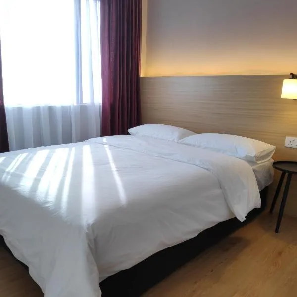 EZ Suites, hotel in Bandar Seri Begawan