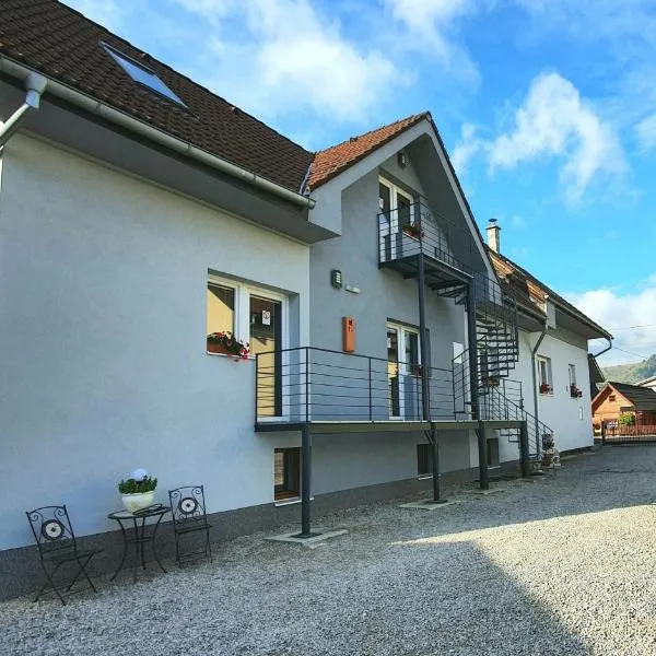 Apartmány Miluška, Hotel in Bešeňová