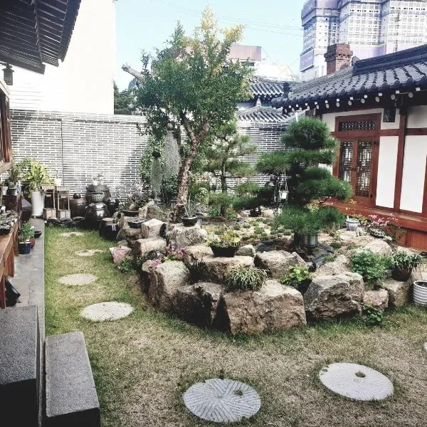 Hanok1957 โรงแรมในแทกู