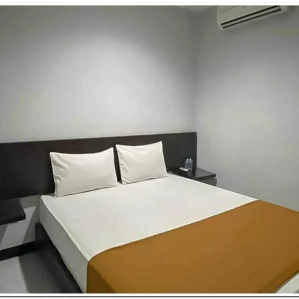 Losmen Family Syariah Bypass Juanda Mitra RedDoorz, hotel in Gabung