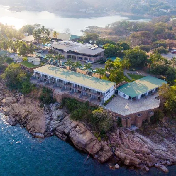 Lake Safari Lodge, hotel in Siavonga