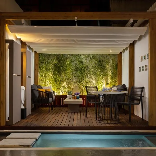 STUPENDO- Two Rooms, patio With refreshing Pond-Center-Air conditioning, hotel v Lisabonu