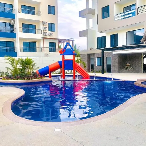 DEPARTAMENTO TOTALMENTE NUEVO, AMOBLADO Y DE LUJO EN TONSUPA, hotel en Tonsupa