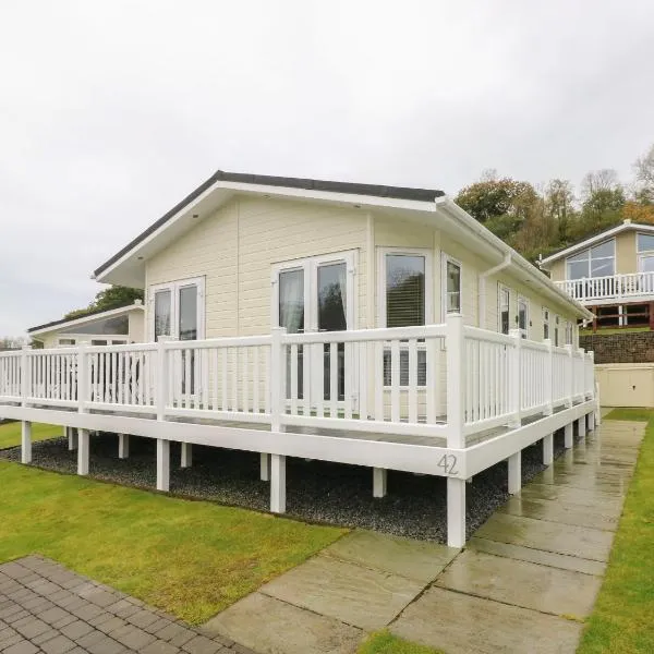 Cwtch Lodge 42, hotel v destinaci Narberth