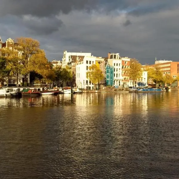 Rembrandt Square Boat, khách sạn ở Amsterdam