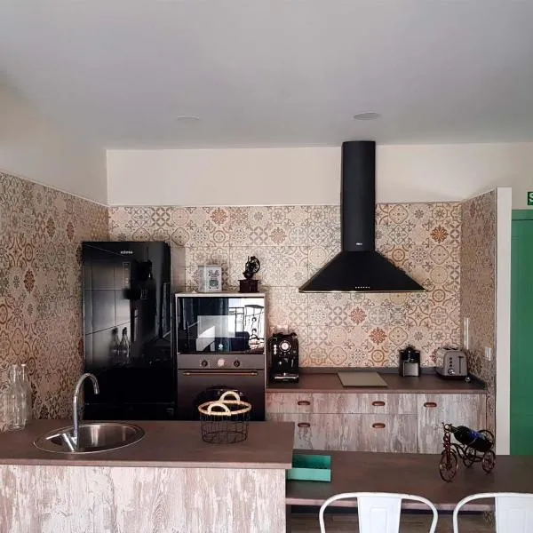 Viesnīca Apartamentos La Chaparrina del Jerte pilsētā Eltorno