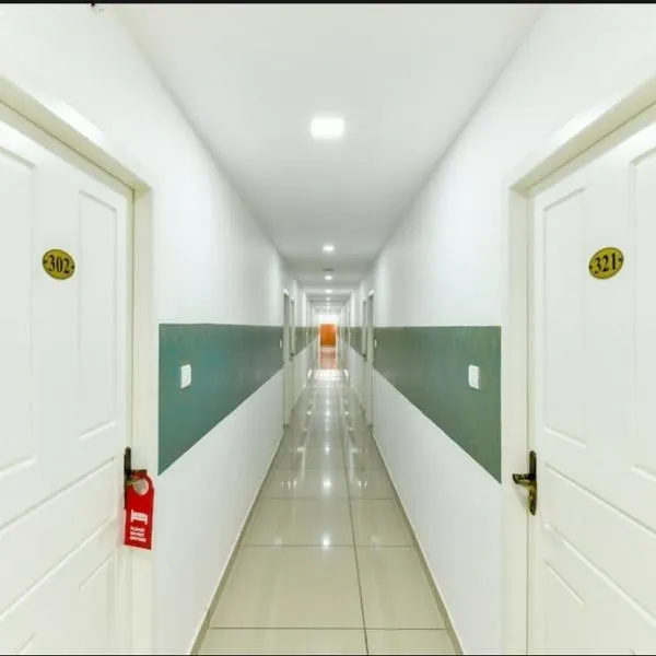 GREEN LINE RESIDENCY、ネドゥムバセリーのホテル