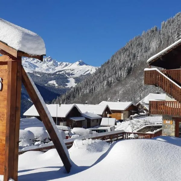 Les Glières - Champagny-en-Vanoise, hotel in Champagny-en-Vanoise