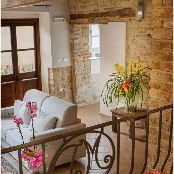 Il Giardino sul Tetto B&B, hotel in Guarene