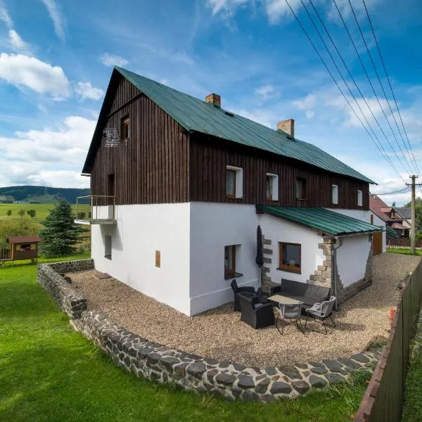 Chalupa Na Skalce - Haj, hotel en Loucná pod Klínovcem