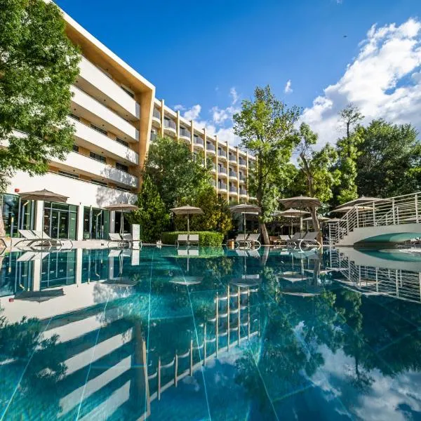 HVD Club Bor Ultra All Inclusive - Private Beach & Free parking – hotel w Słonecznym Brzegu