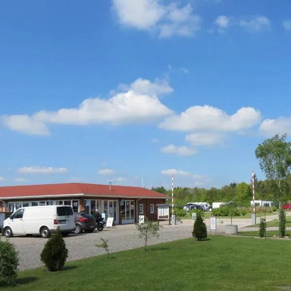 Holme Å Camping & Cottages, hotell sihtkohas Hovborg