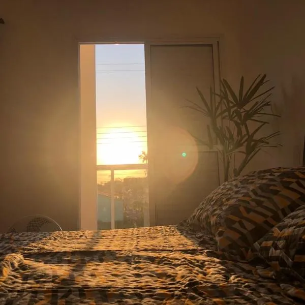 Suíte privativa próxima ao Sesc 1, ξενοδοχείο σε Bertioga