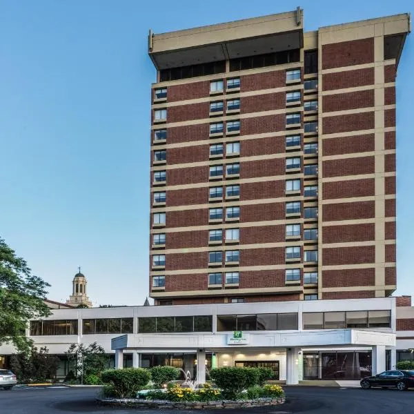 Holiday Inn & Suites Pittsfield-Berkshires by IHG, hotel v destinácii Pittsfield