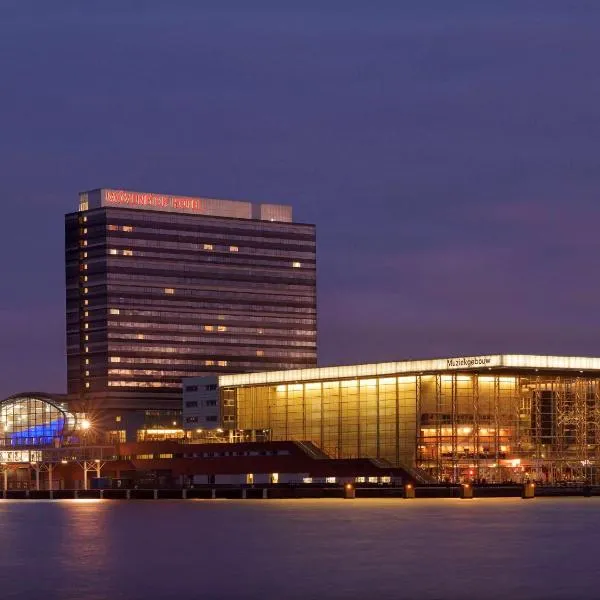 Mövenpick Hotel Amsterdam City Centre, hotel en Ámsterdam