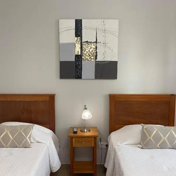 Hospedaria Isaias, hotel v destinaci Angra do Heroísmo