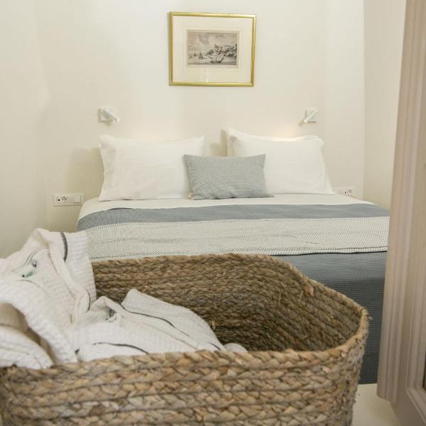 Elegant Santorini Villa Villa Mariniou Private Hot Tub Air Conditioning 2 Bedrooms Oia