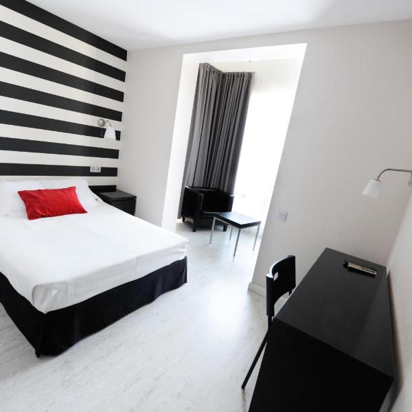 Hotel Domus, Малага