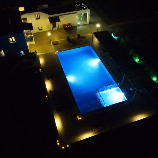 Parisis Villas