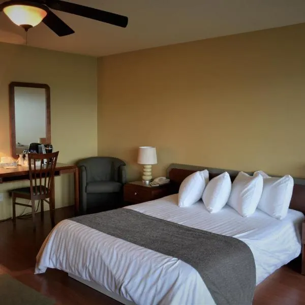 Motel Quatre Saisons, hotel v destinaci Forestville