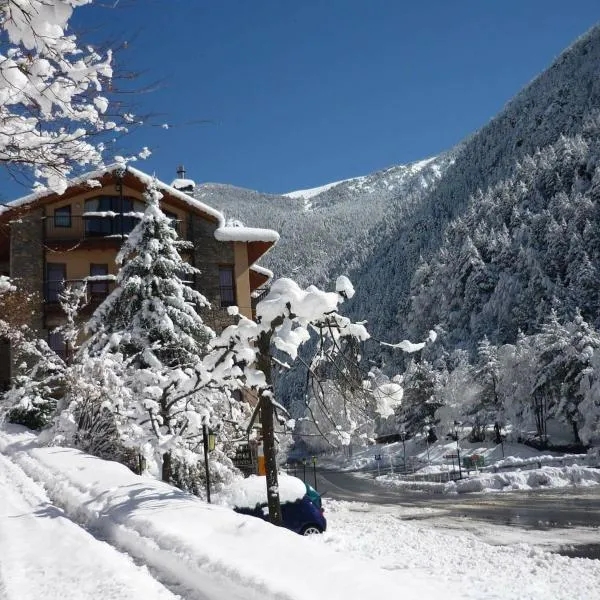 Apartaments La Neu, hotel v destinaci Ordino