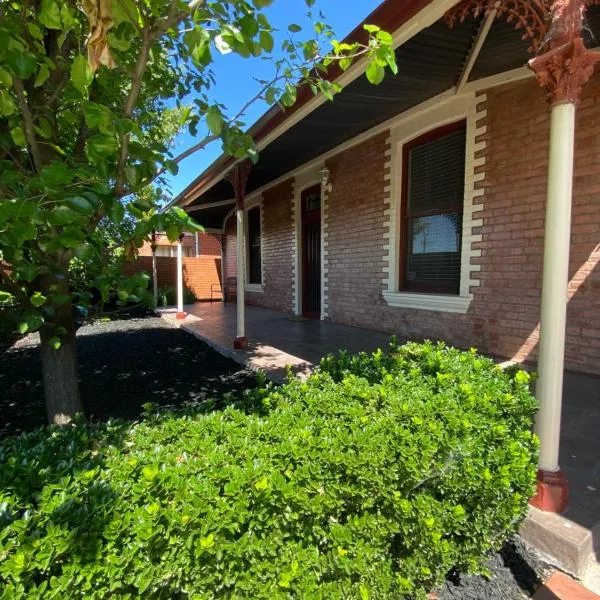 Somerby House - Spacious, Pet Friendly Summer Stay, hotel en Albury