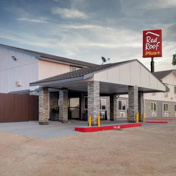 Red Roof Inn PLUS+ Huntsville, ξενοδοχείο σε Huntsville