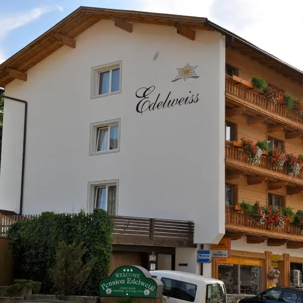 Gästehaus Pension Edelweiss, hotel v destinaci Kolsass