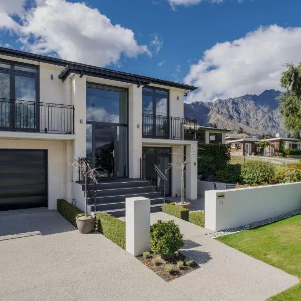 Lake Avenue Studio, hotel in Queenstown