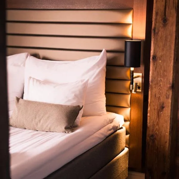 Home Hotel Packhuset, hotel in Kalmar