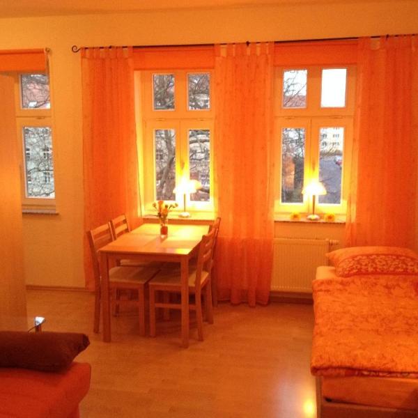 Moderne-Ferienwohnung-in-ruhiger-zentraler-Lage-am-Park