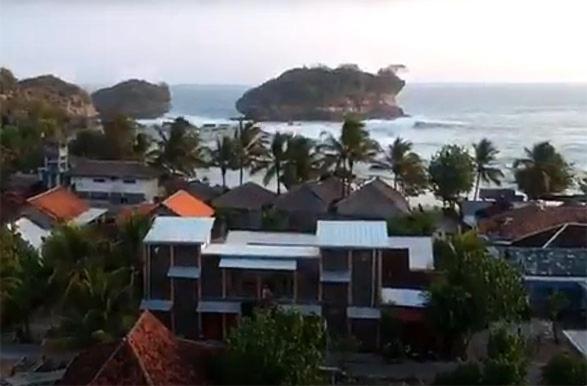 RIKNA BEACH HOUSE