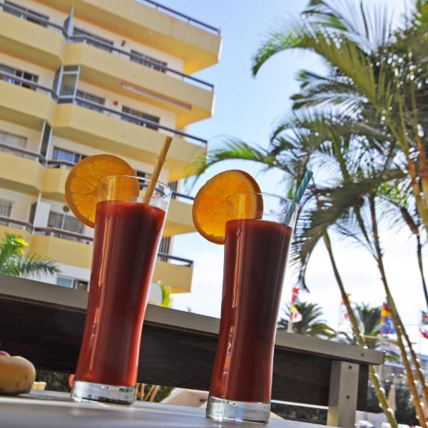 Las Camelias Apartments CI17